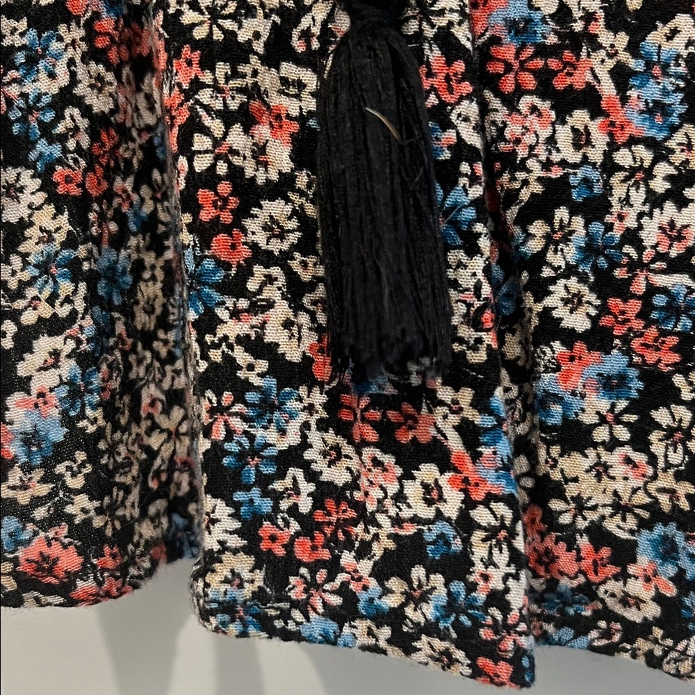 Chic Floral Women's Blouse - Black and Red - Picture 11 of 14
